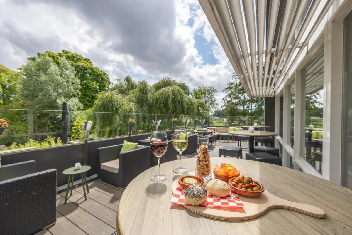 Image 3 of Amrâth Airport Hotel Rotterdam, BW Signature Collection