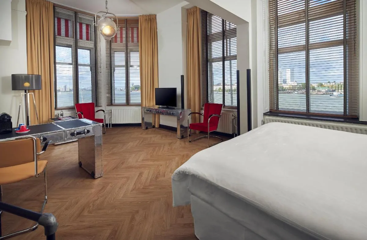 Image 3 of Hotel New York