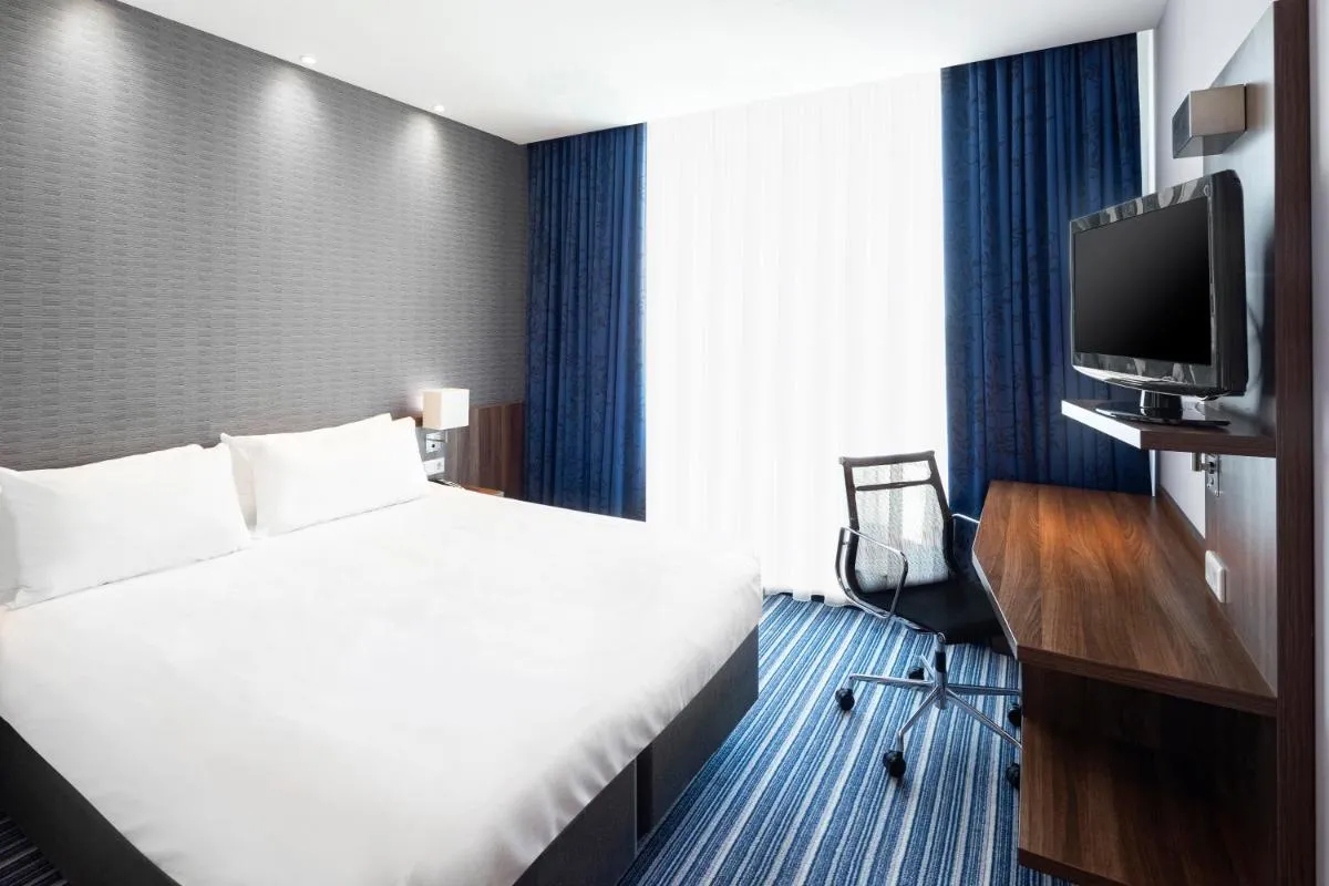 Image 3 of Holiday Inn Express Rotterdam – Central Station, an IHG Hotel