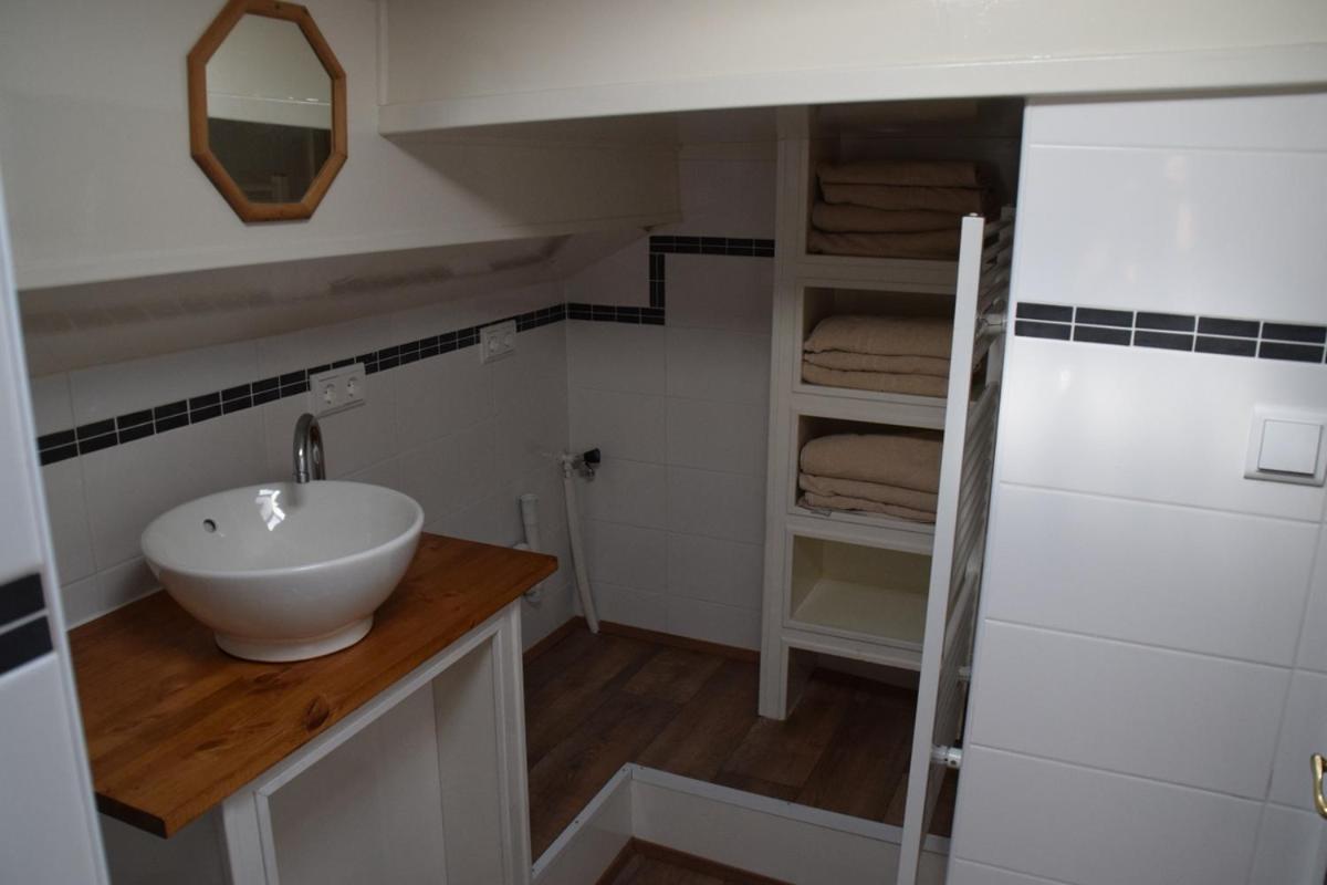 Image 6 of Boat-Apartment Rotterdam Fokkelina