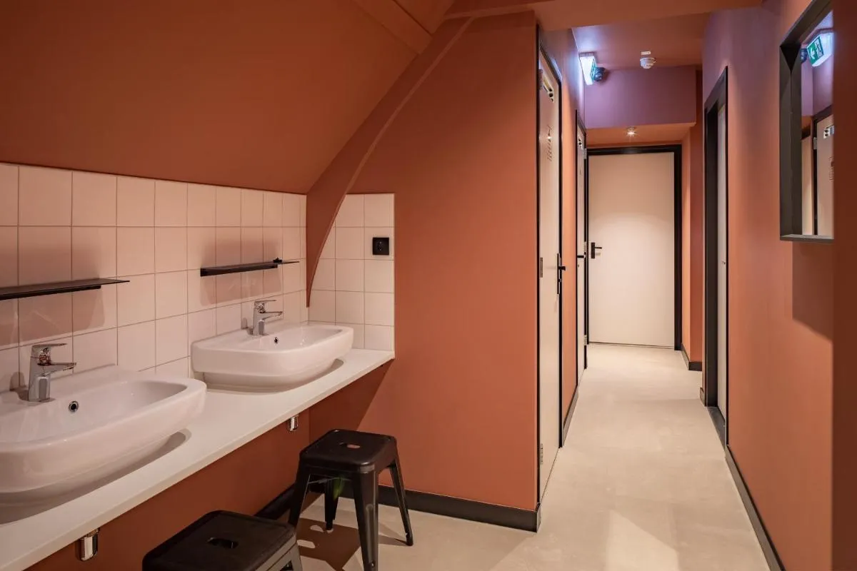 Image 2 of CoolDocks