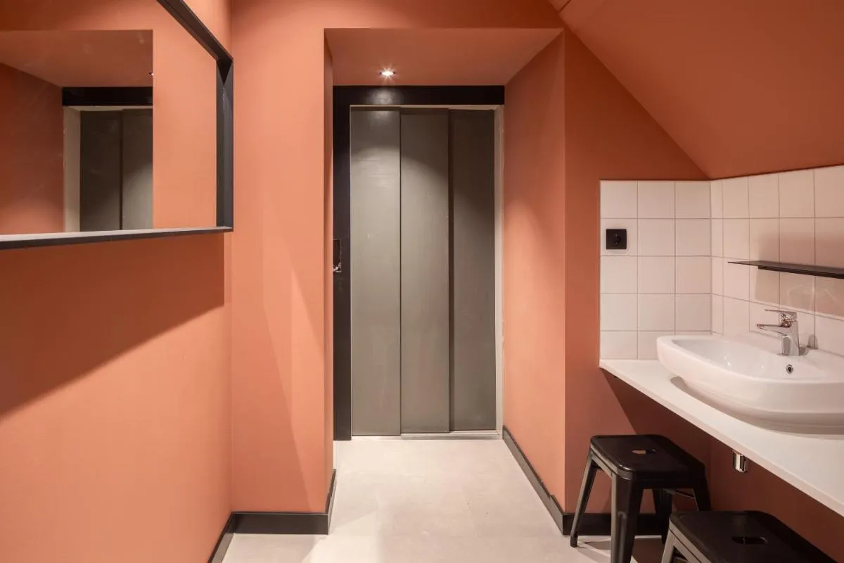 Image 5 of CoolDocks