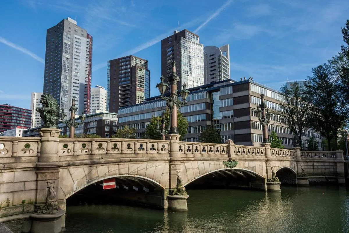 Image 5 of De Coaster & Aquarium Ponton