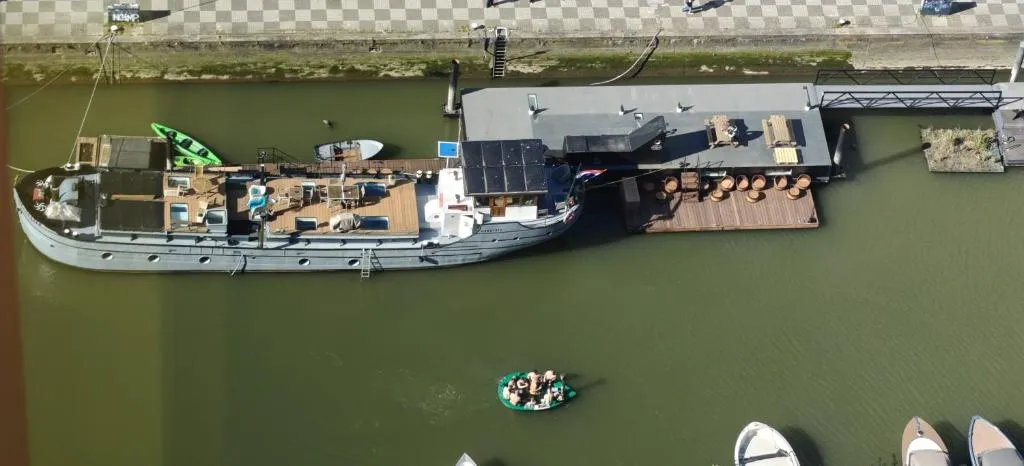 Image of De Coaster & Aquarium Ponton