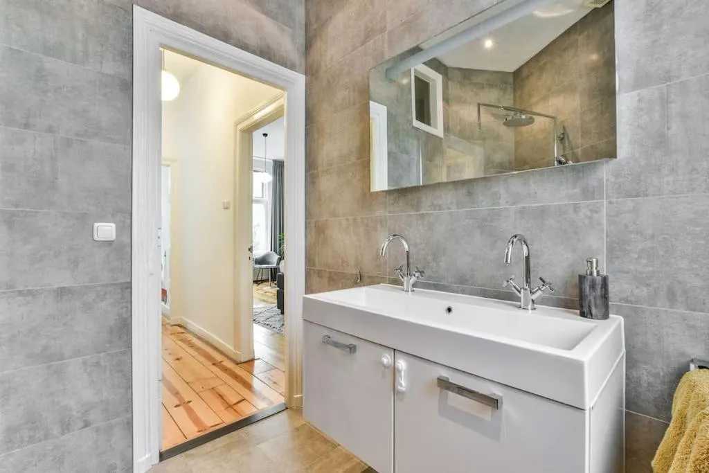 Image 2 of Herenhuis in het stadscentrum