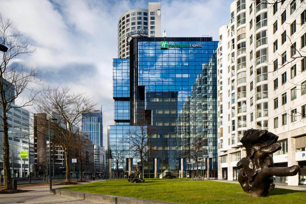 Image of Holiday Inn Express Rotterdam – Central Station by IHG