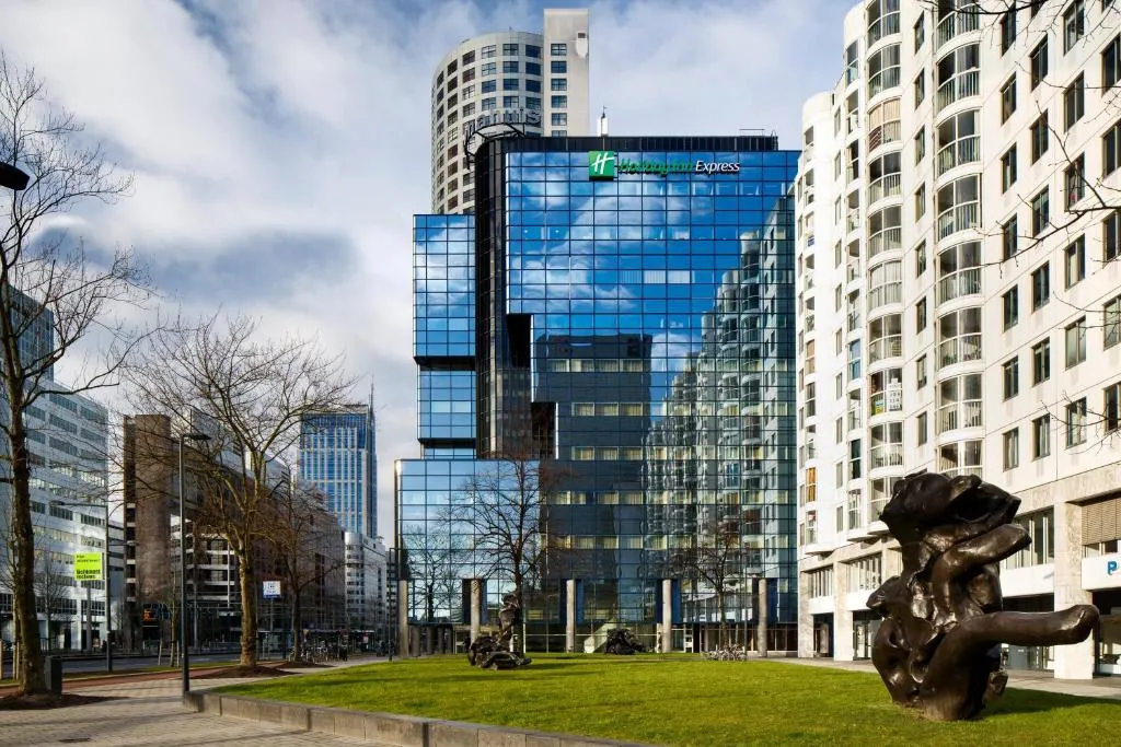 Holiday Inn Express Rotterdam – Central Station by IHG