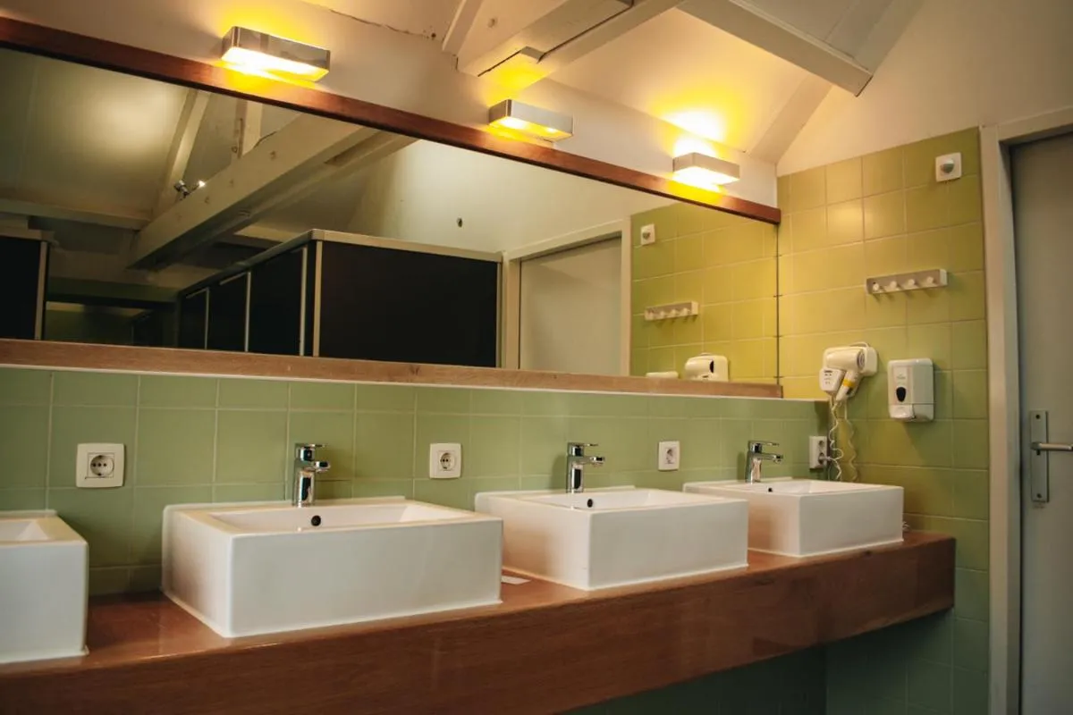 Image 2 of King Kong Hostel