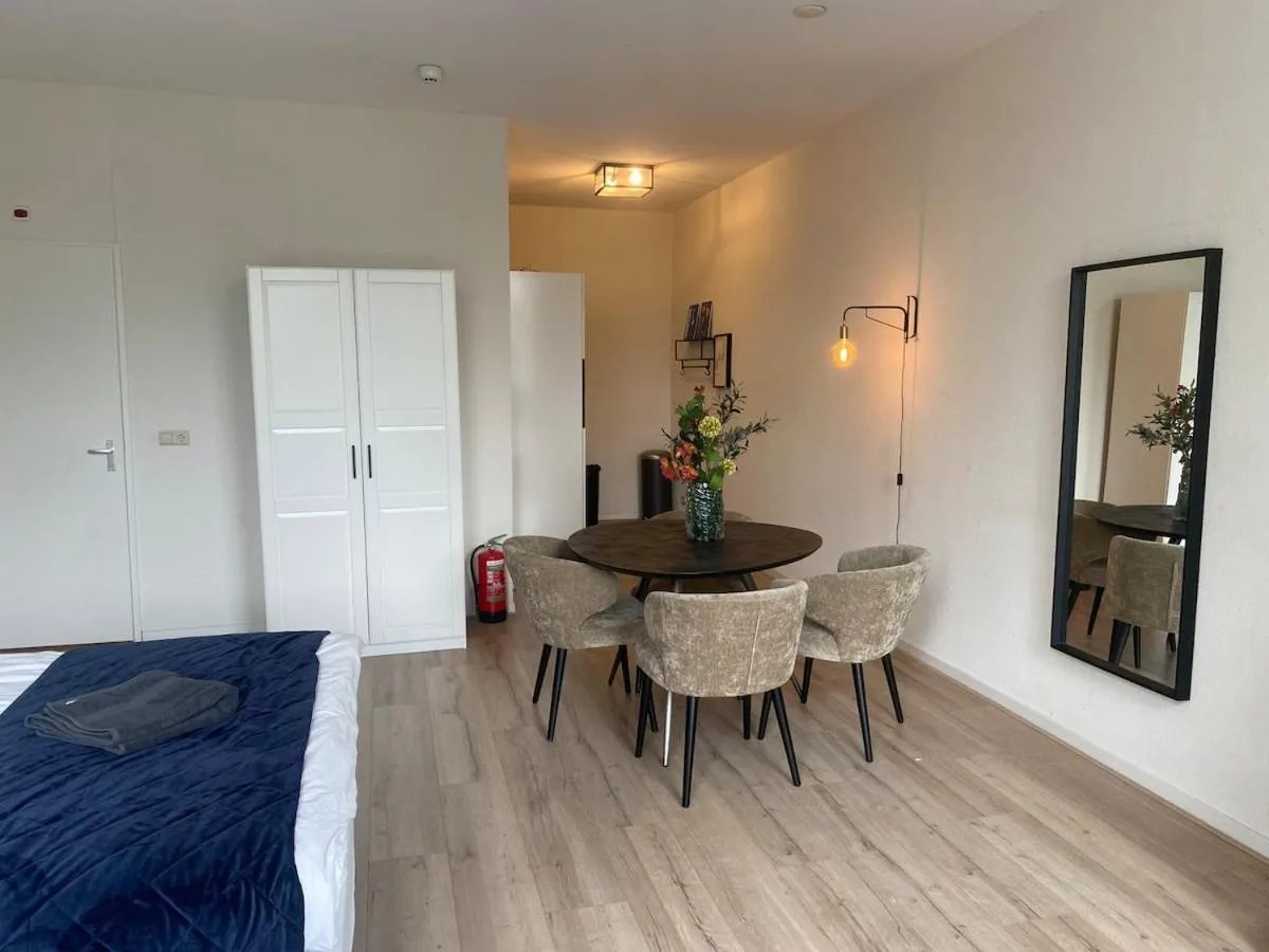 Image 5 of Luxurious central apartment