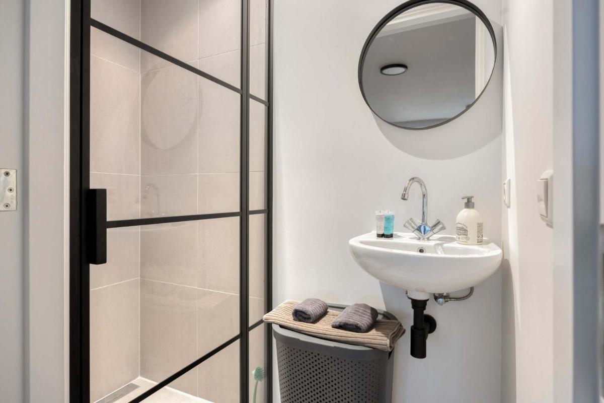 Image 2 of Stijlvol & Comfortabel Appartement in het Hart van Rotterdam