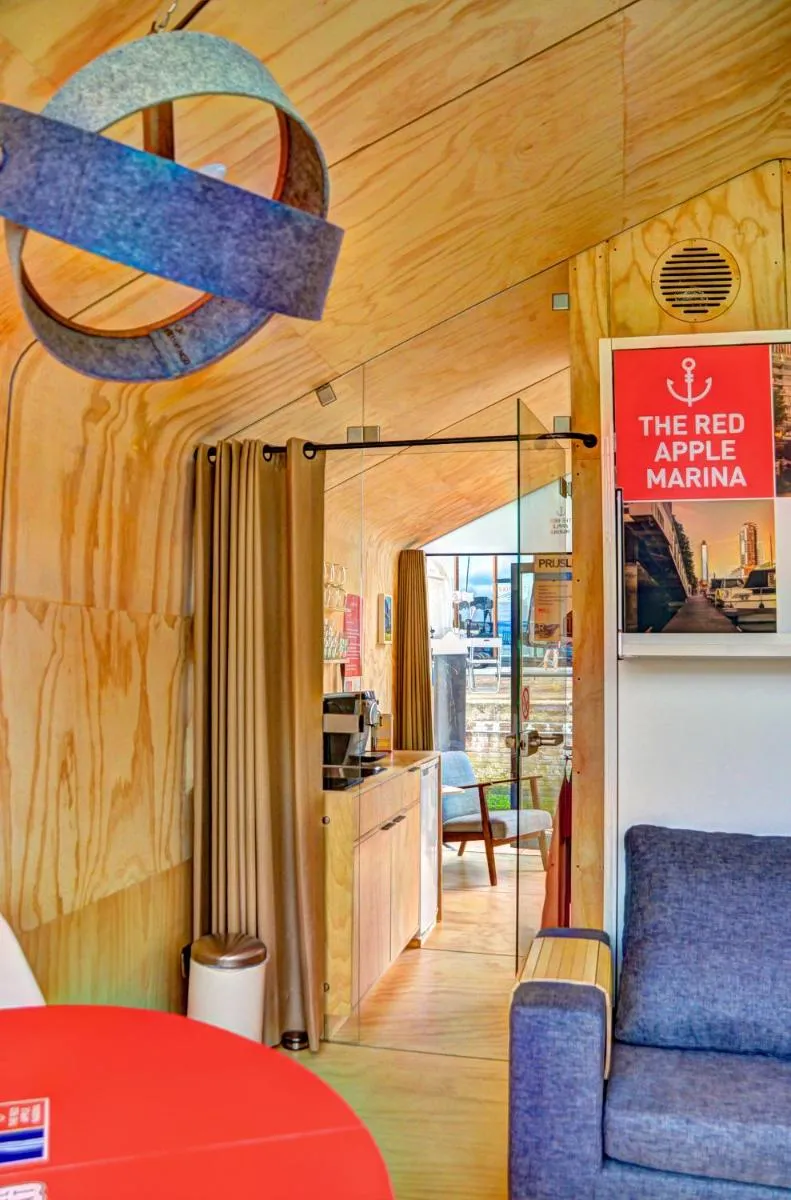 Image 4 of Wikkelboats at Wijnhaven