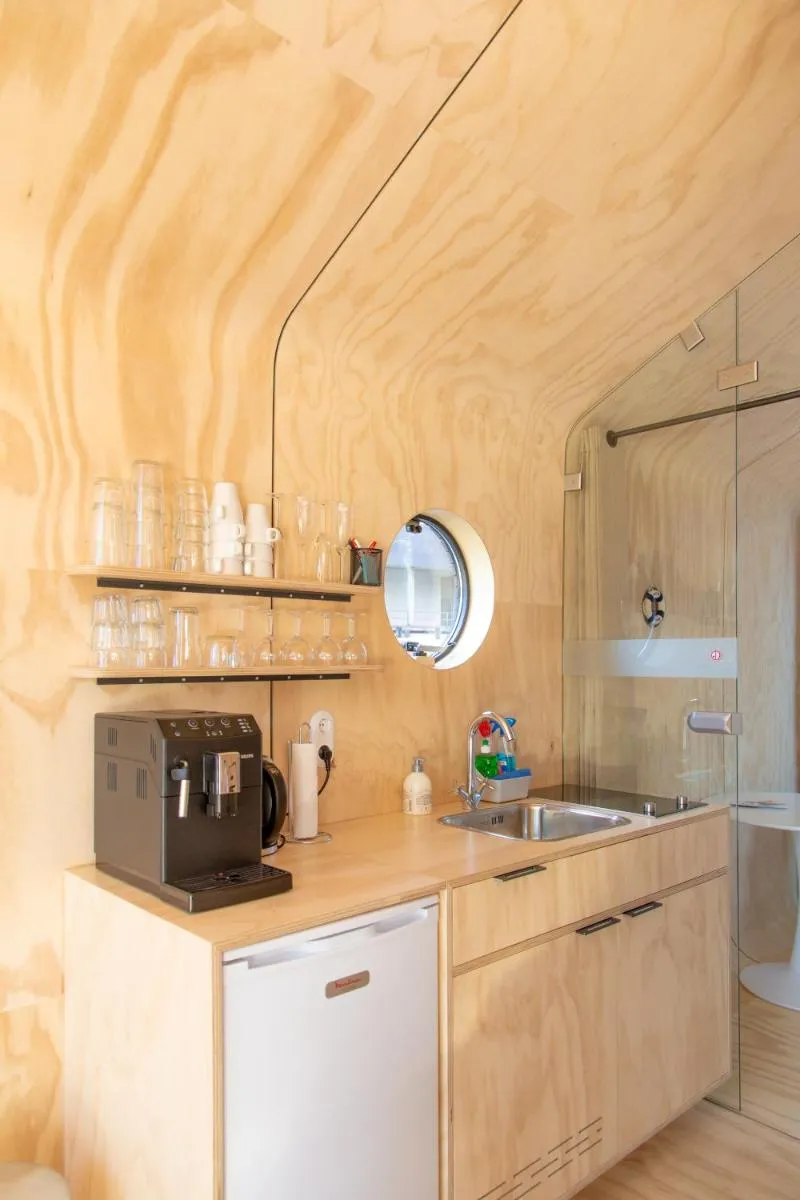 Image 3 of Wikkelboats at Wijnhaven