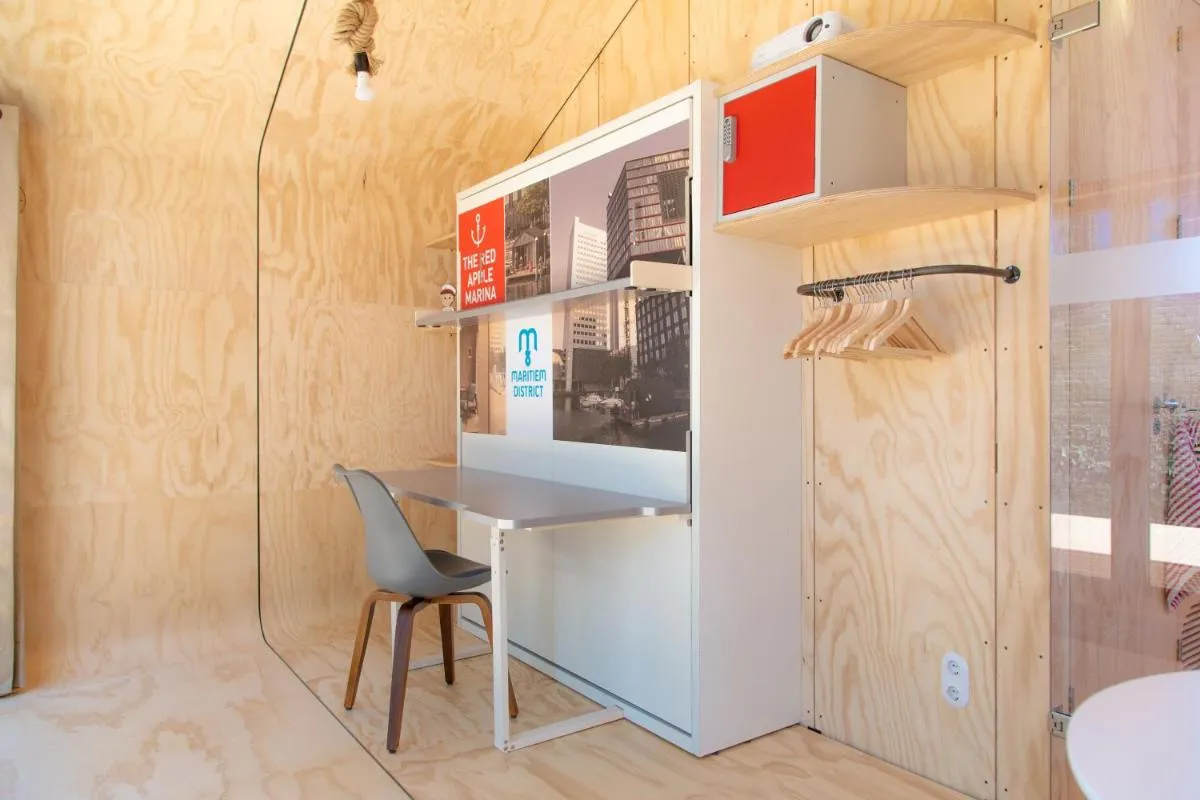 Image 2 of Wikkelboats at Wijnhaven