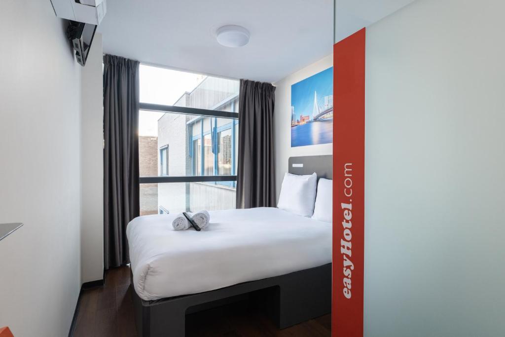 Image of easyHotel Rotterdam City Centre